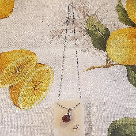 Pan Pacific Necklace - Picture 2 of 3